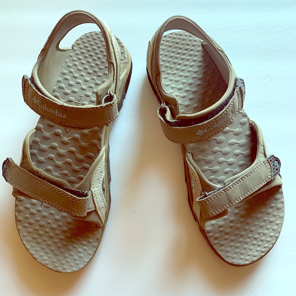 COLUMBIA | tan sporty velcro sandals 7